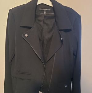 White house black jacket